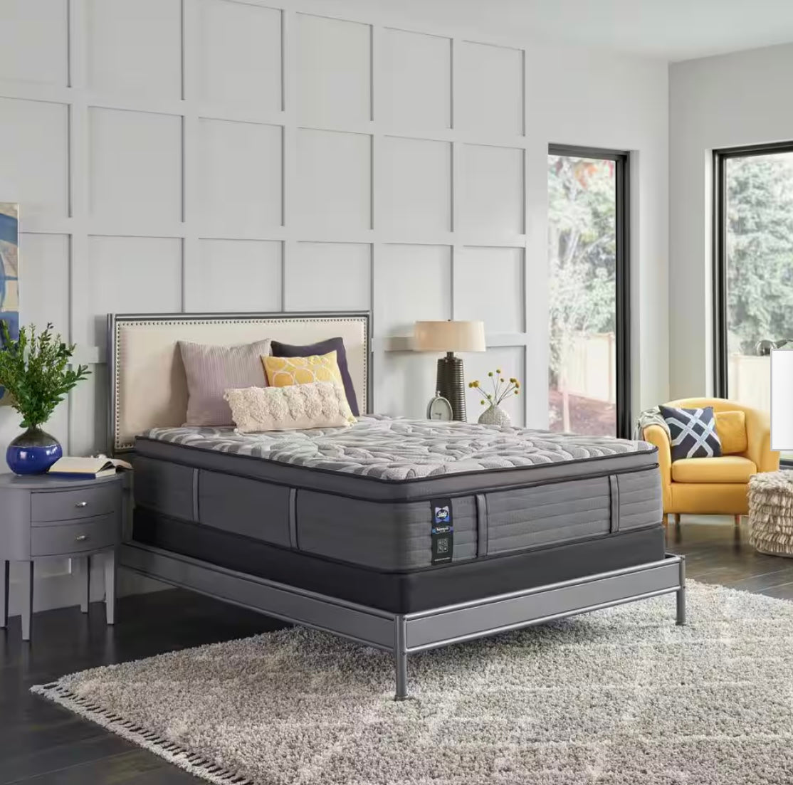 Sealy Posturepedic® Plus Satisfied
I| 14" Plush Mattress Cali king